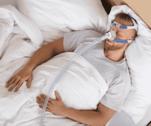 patient using Continuous Positive Air Pressure system at home, classification CPAPs Costa Rica